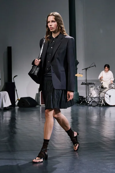 Look 23